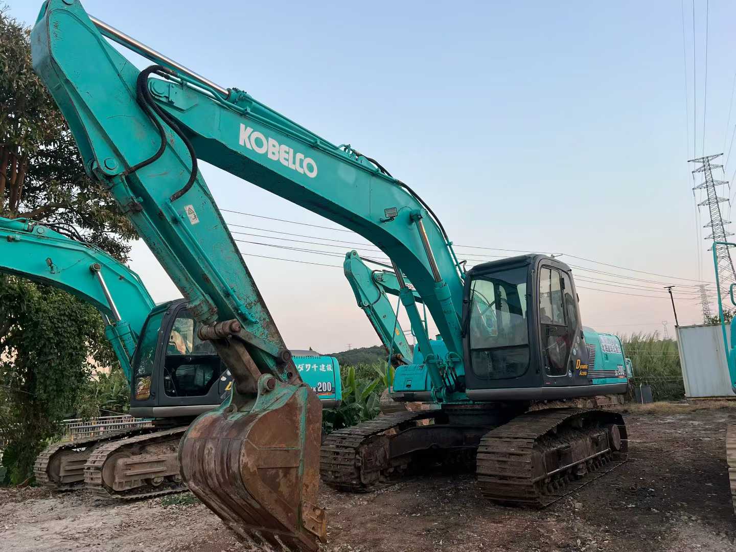 Used Kobelco SK200-10 Excavator 2016 Model / 2
