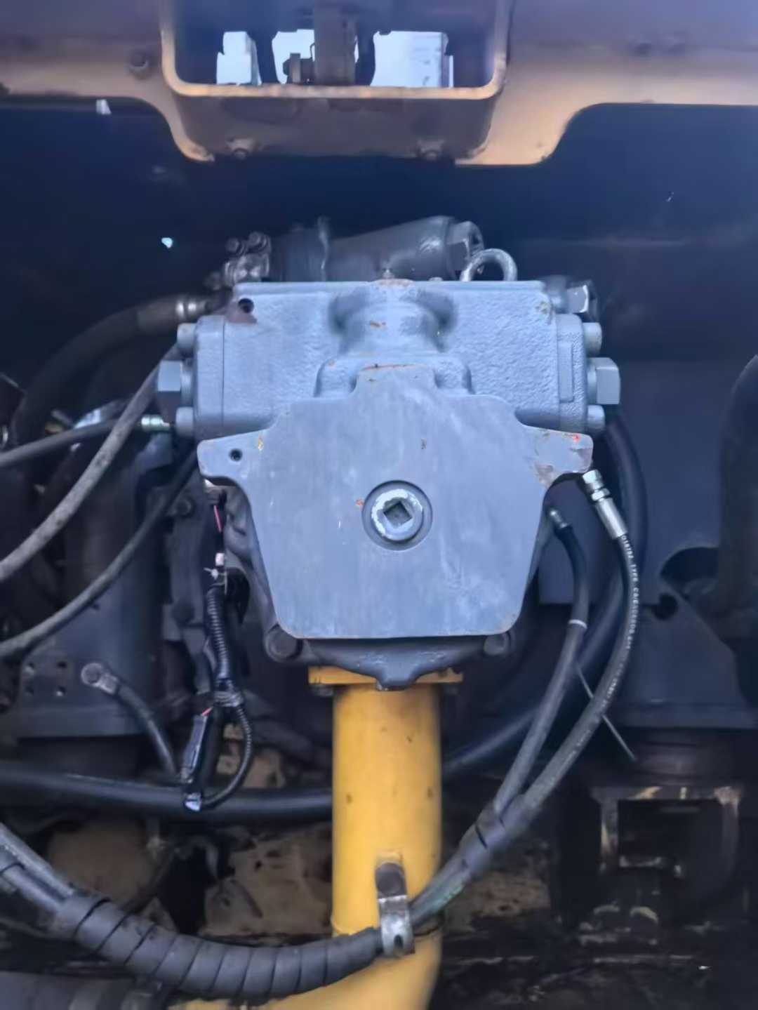 Used Komatsu PC350-7 Excavator 2016 Model / 9