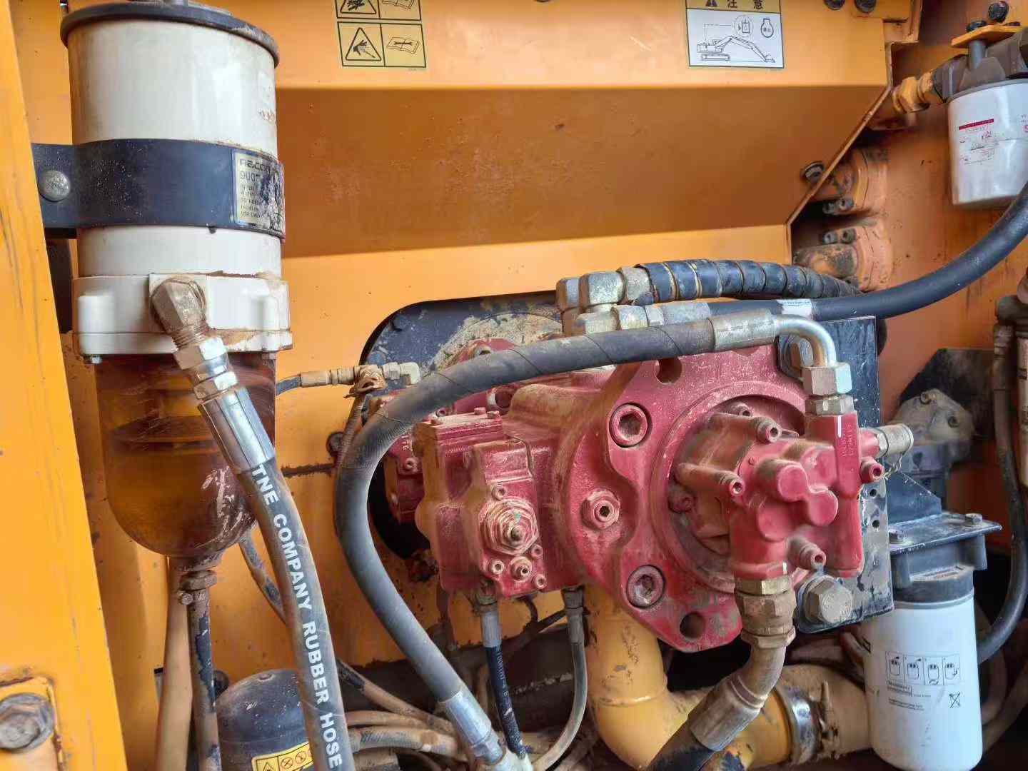 Used Hyundai R215VS Excavator 2018 Model / 6