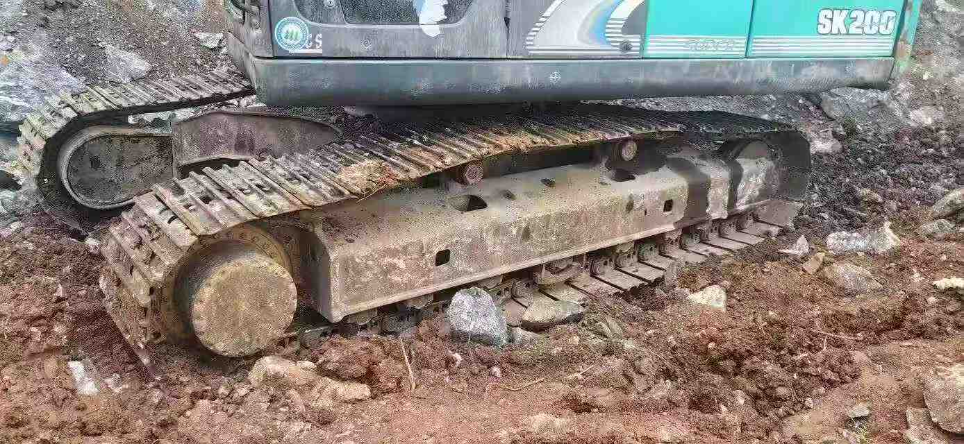 Used Kobelco SK200 Excavator 2016 Model / 3