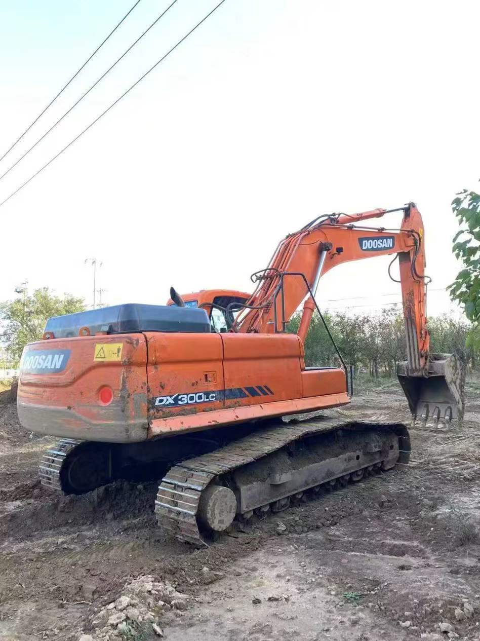 Used Doosan DX60 Excavator 2016 Model / 9