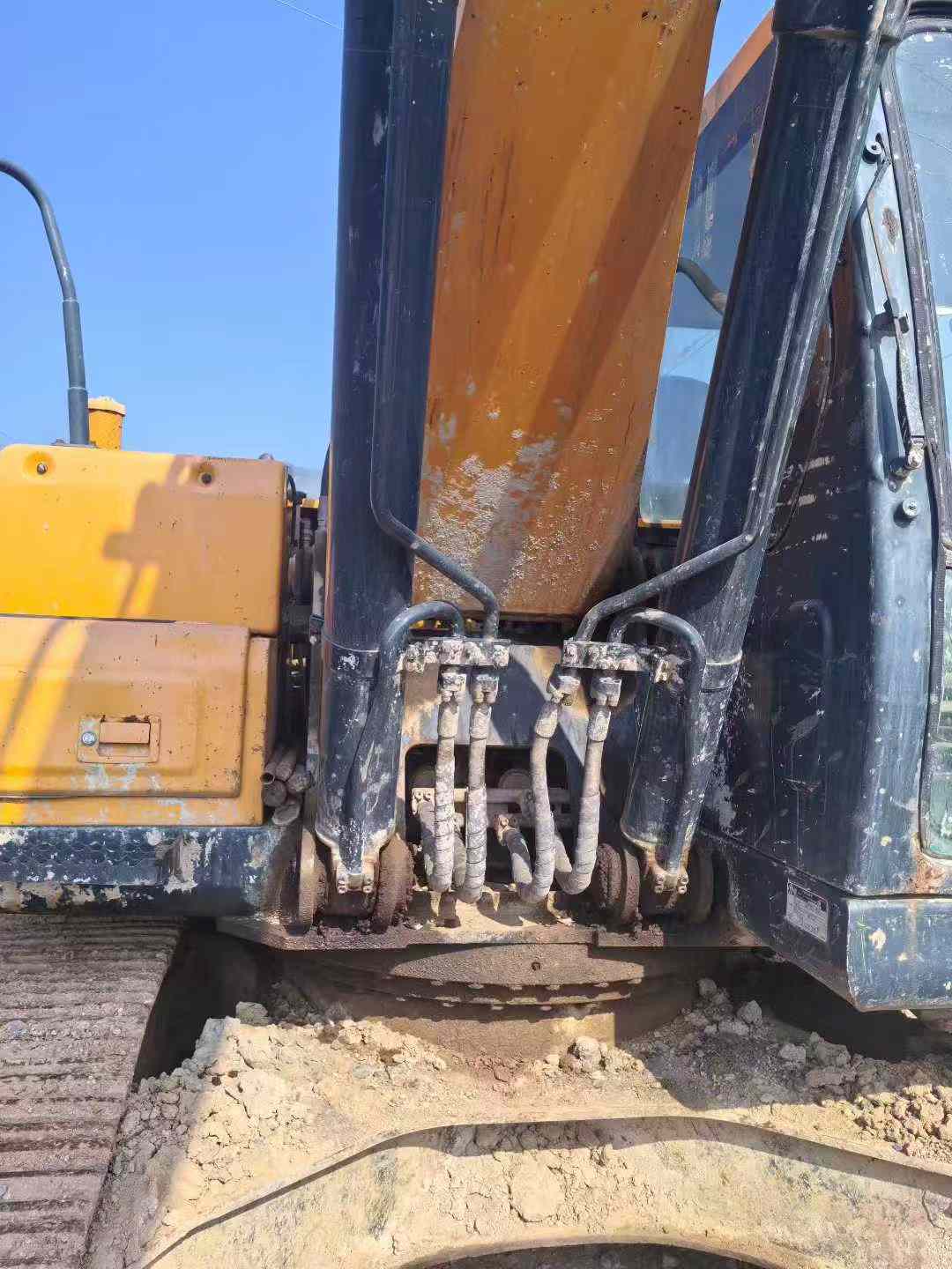 Used Hyundai R215VS Excavator 2018 Model / 9