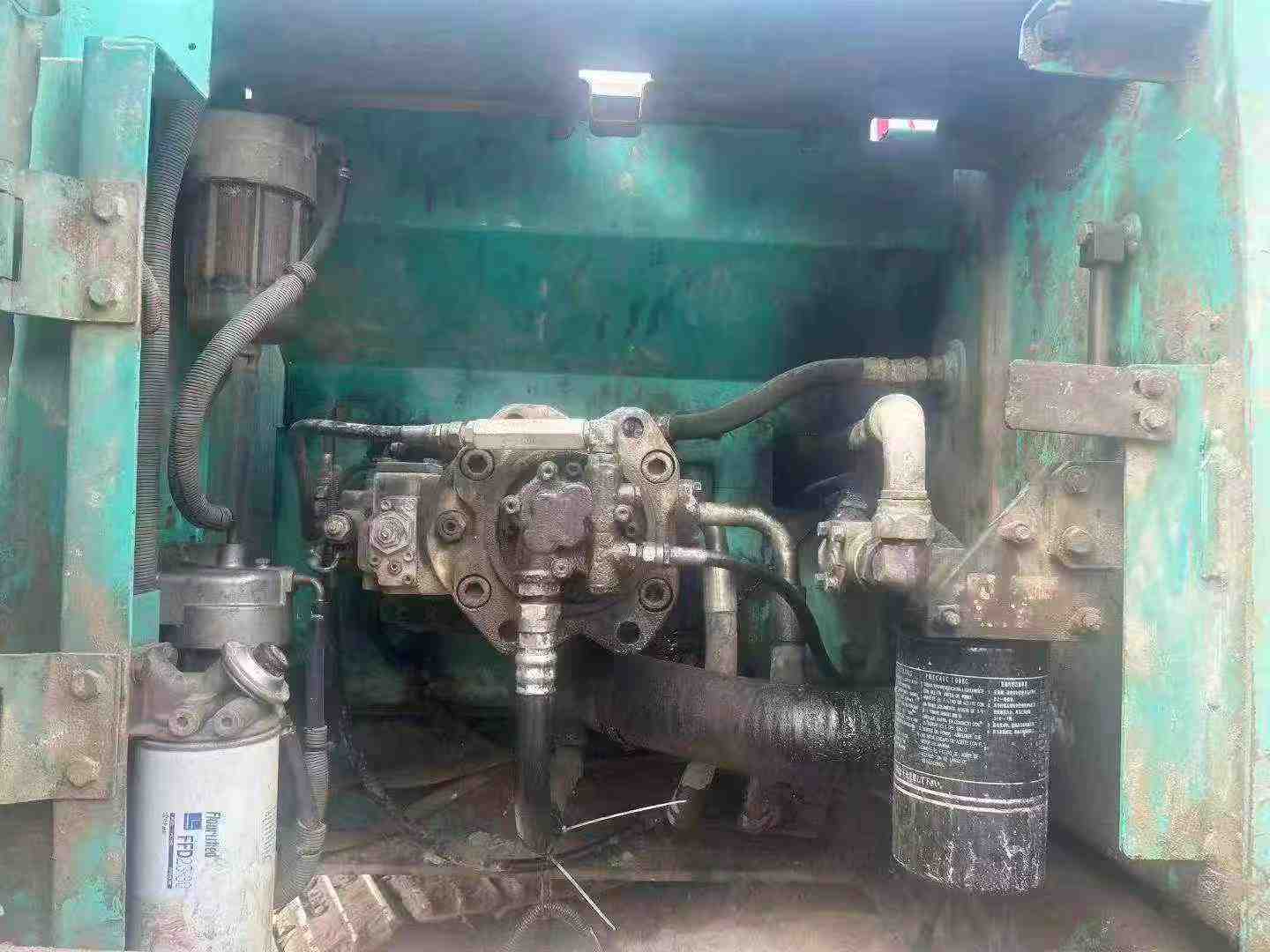 Used Kobelco SK210 Excavator 2016 Model / 9