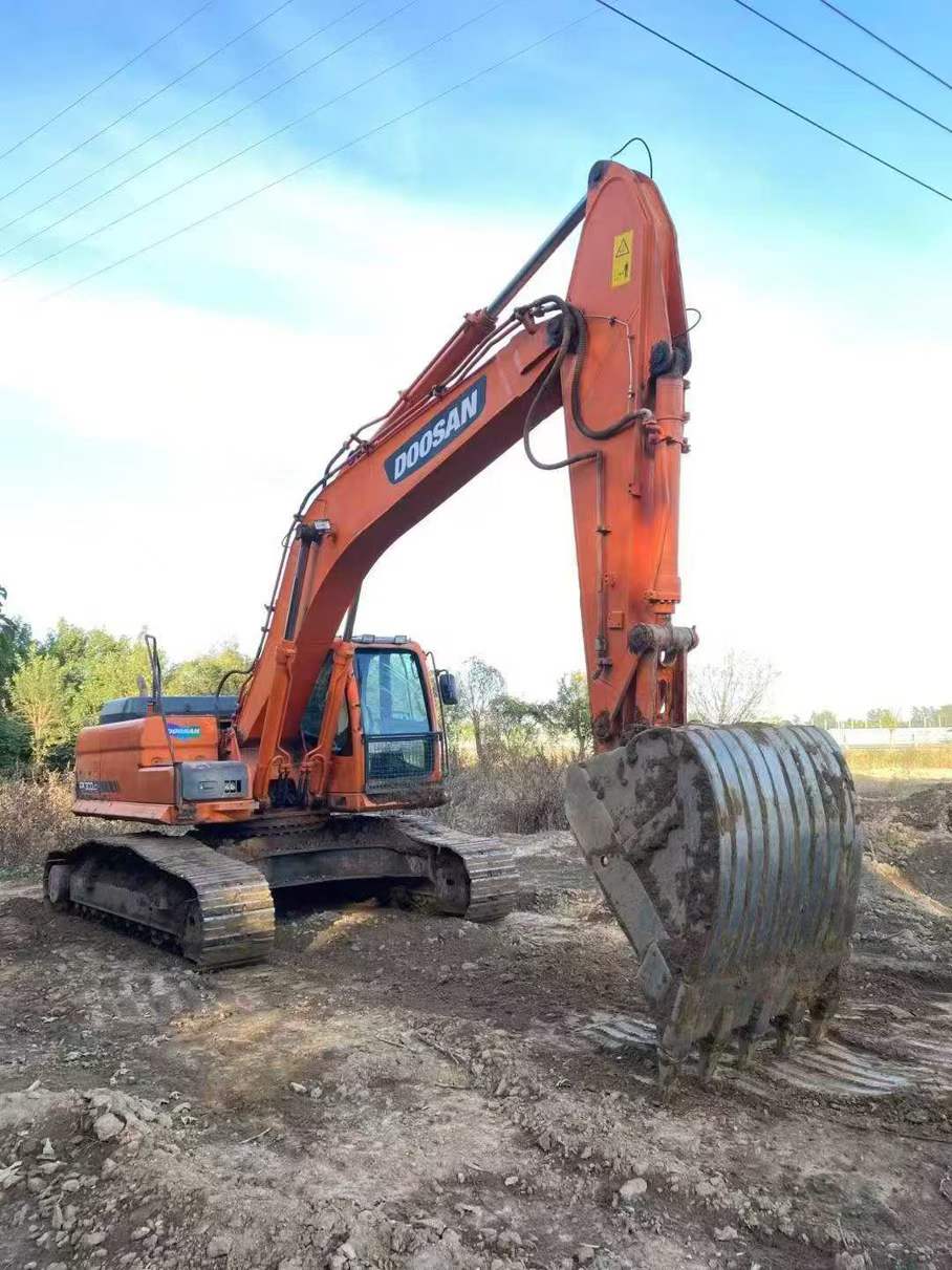 Used Doosan DX60 Excavator 2016 Model / 2
