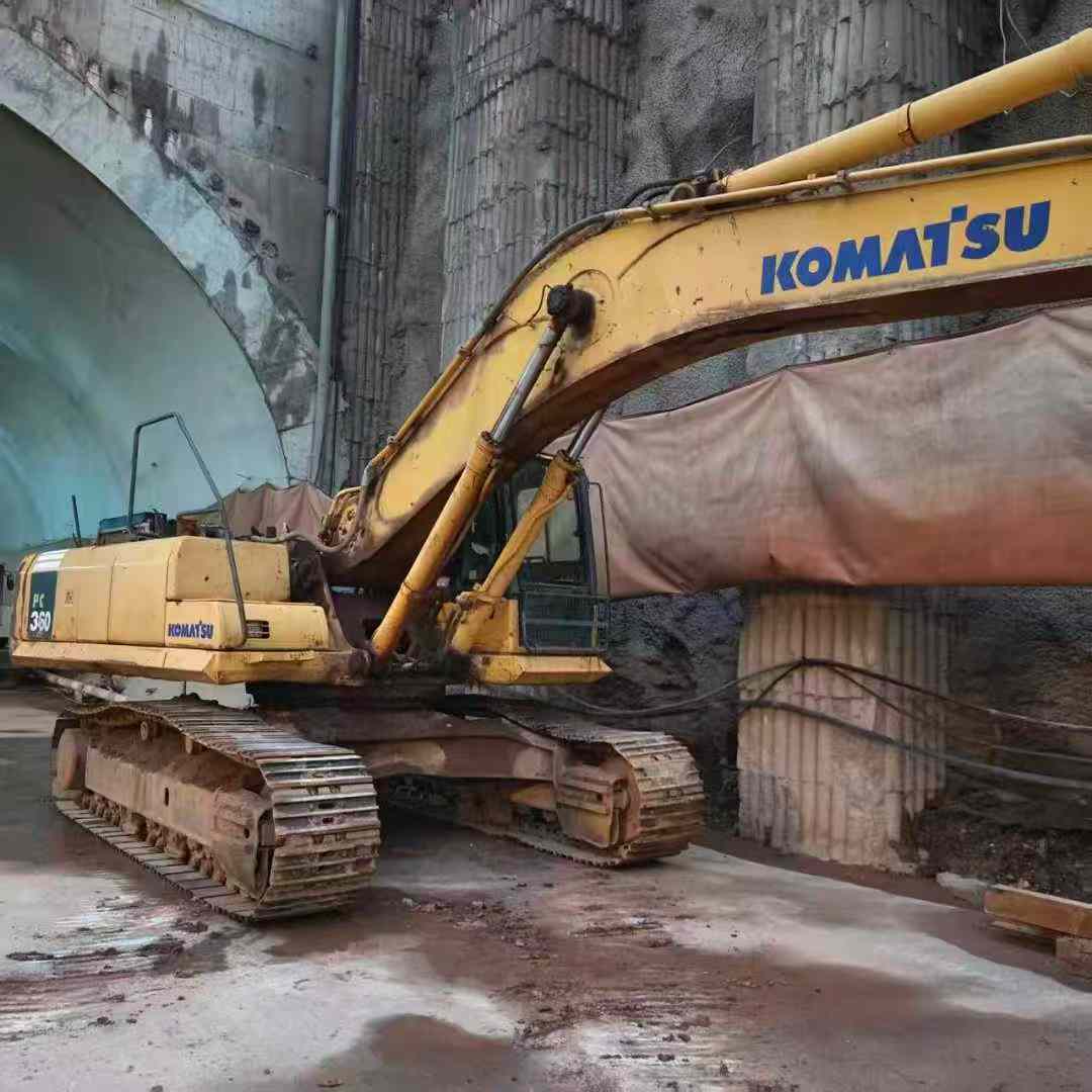 Used Komatsu PC300-7 Excavator 2011 Model