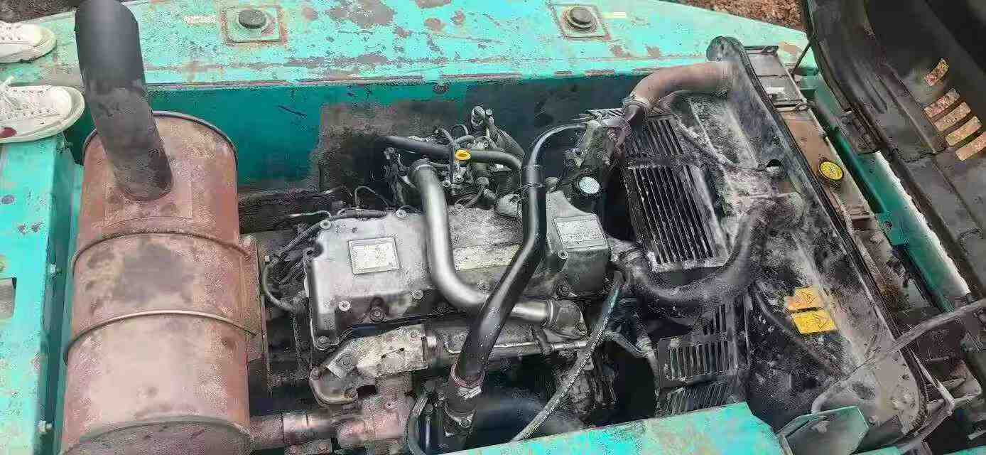 Used Kobelco SK200 Excavator 2016 Model / 6