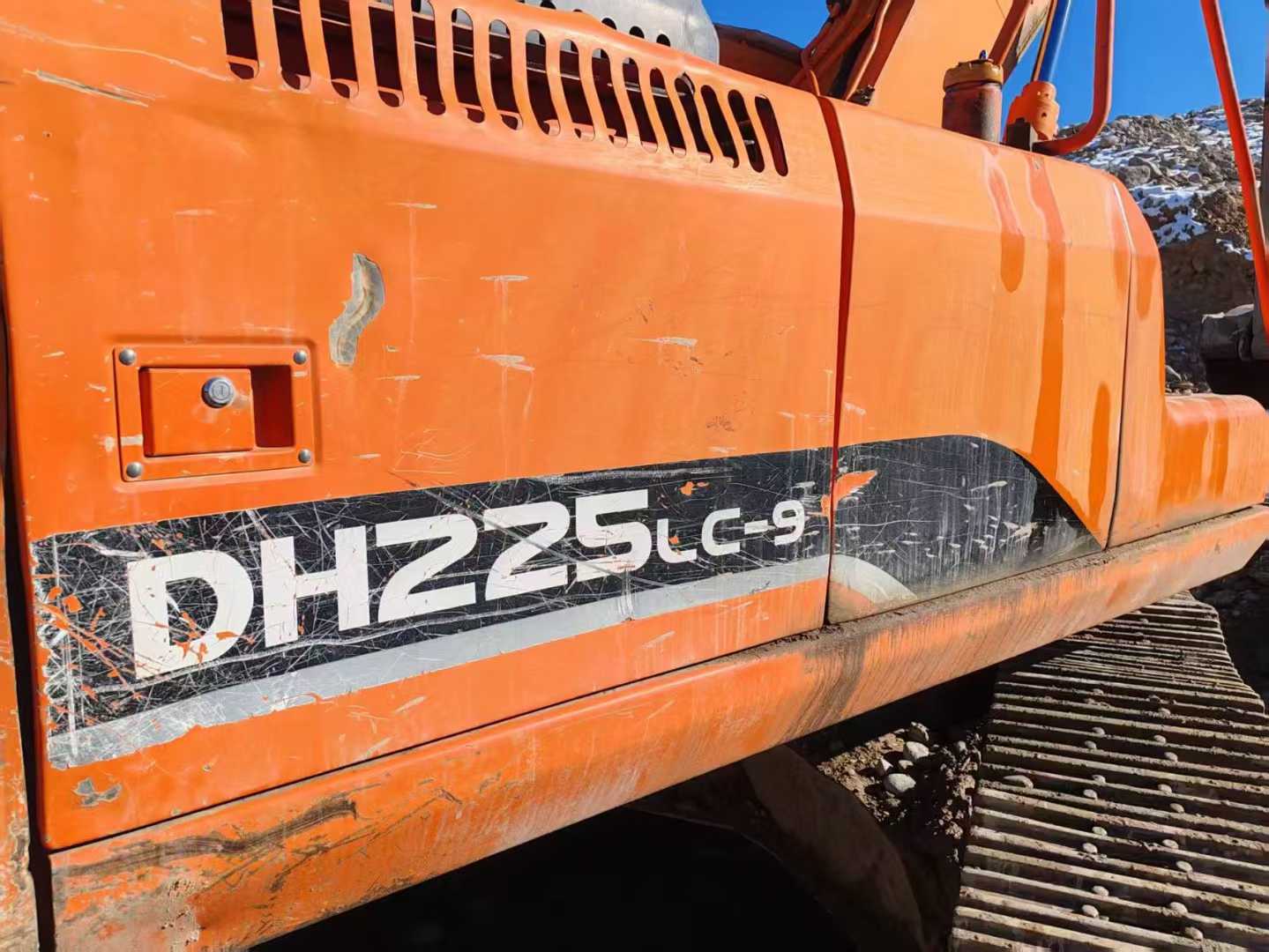 Used Doosan DH220 Excavator 2016 Model / 2