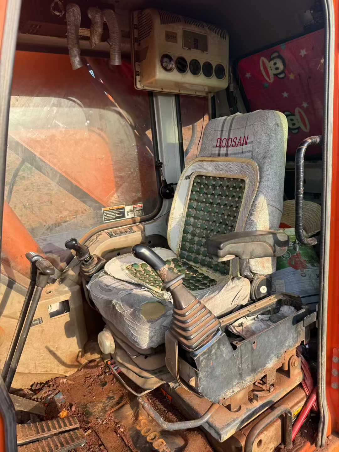 Used Doosan DH220-7 Excavator 2016 Model / 8