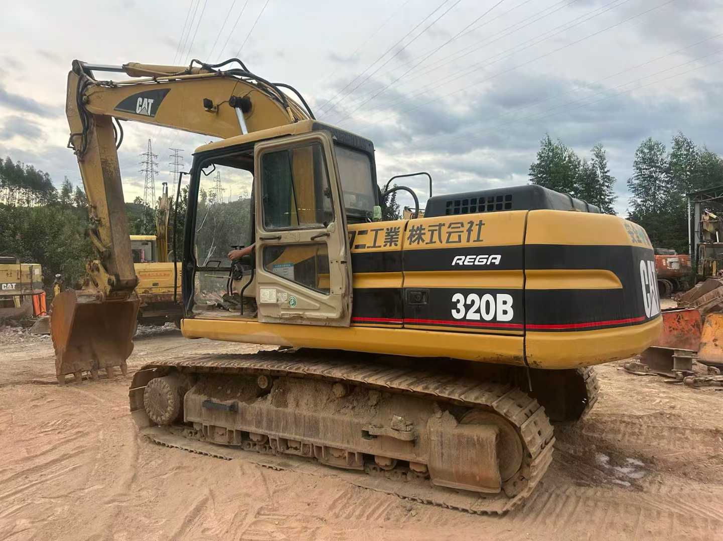 Used Caterpillar 320B Excavator 2016 Model