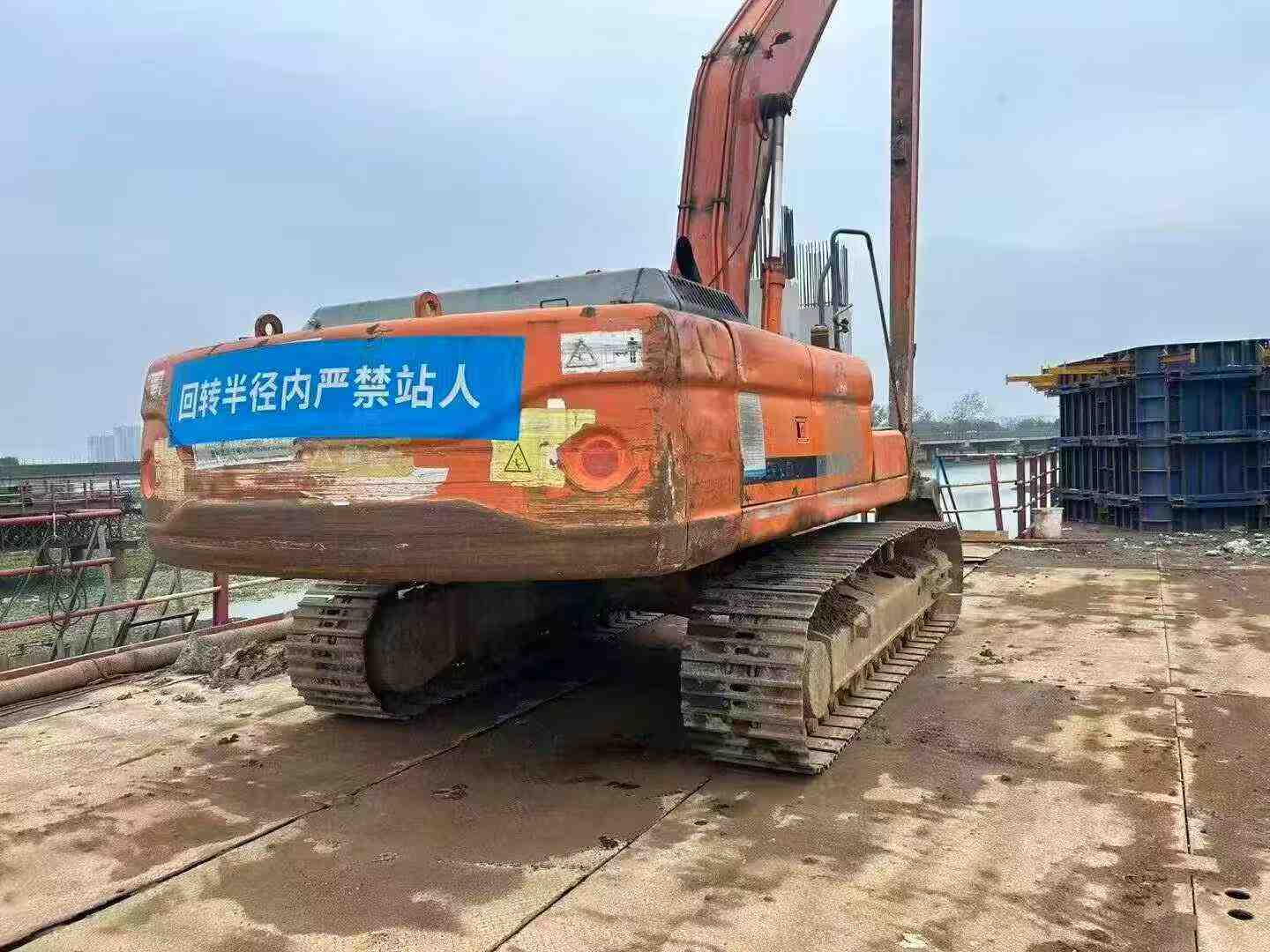 Used Doosan DL300 Excavator 2016 Model / 3