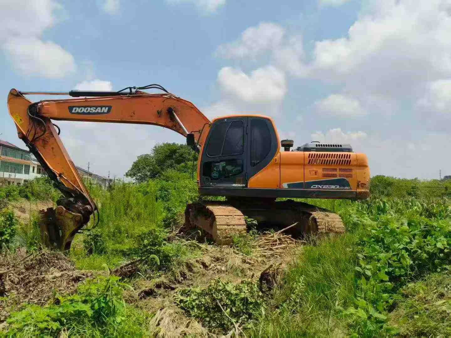 Used Doosan DX15 Excavator 2020 Model / 6