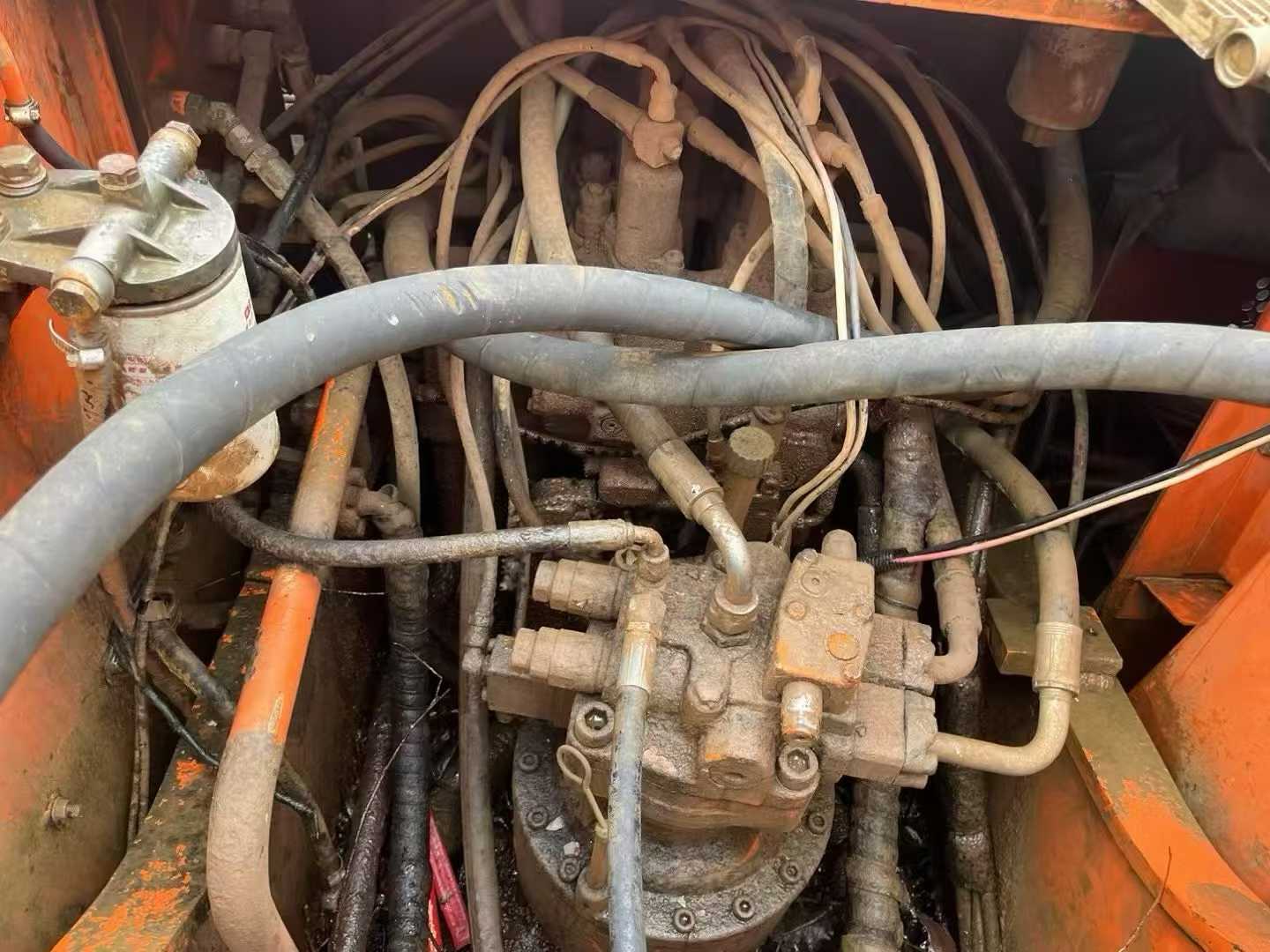 Used Doosan DH220-7 Excavator 2016 Model / 4