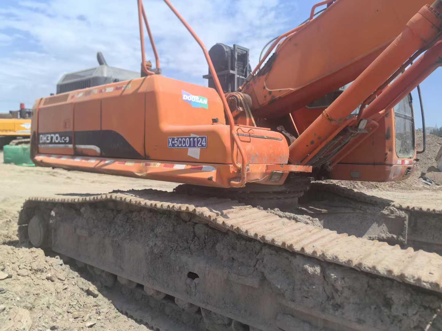 Used Doosan DH70 Excavator 2012 Model / 2