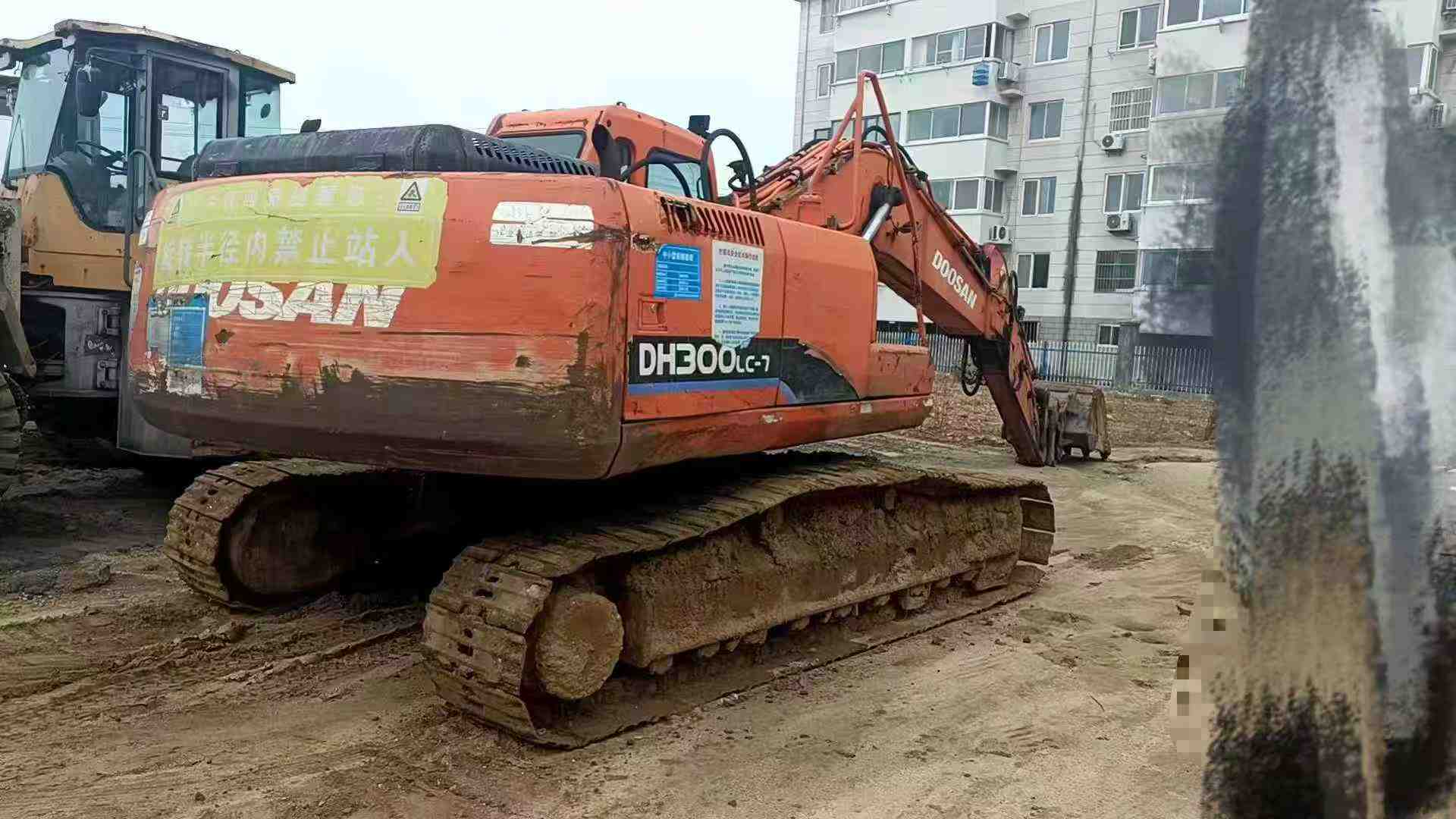 Used Doosan S225 Excavator 2016 Model / 2