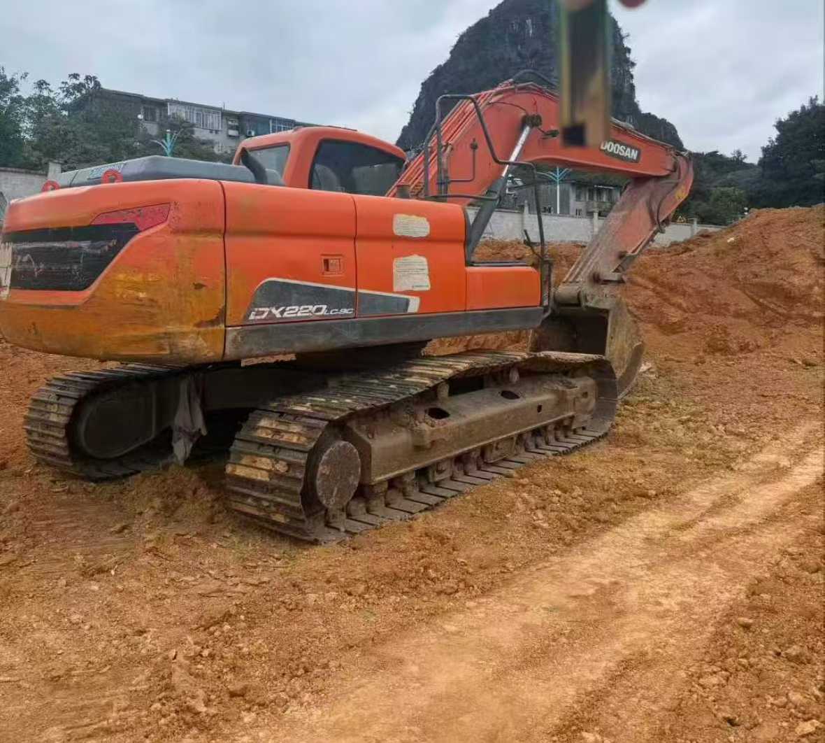 Used Doosan DH220 Excavator 2019 Model / 2