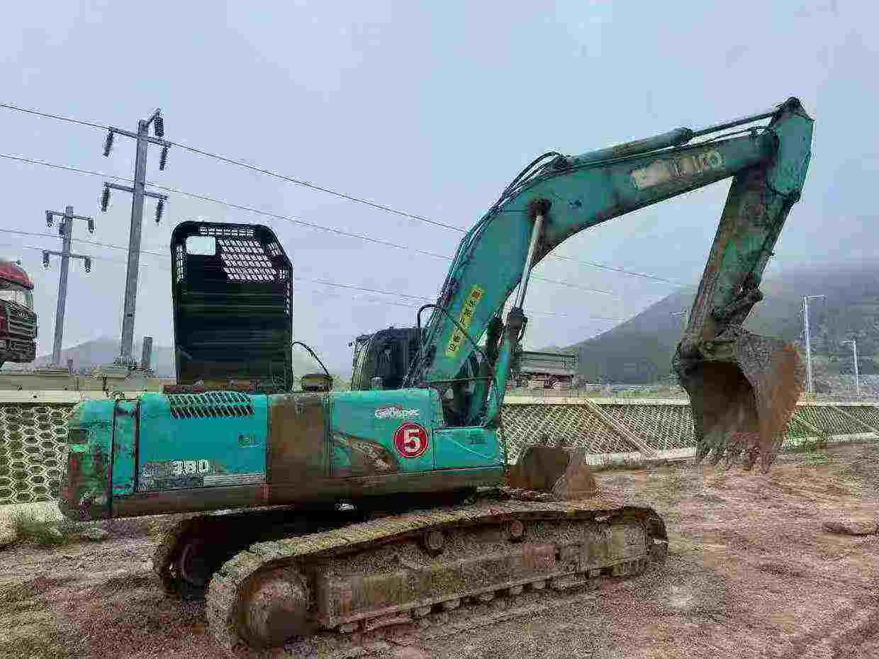 Used Kobelco SK350LC SuperX Excavator 2016 Model / 9