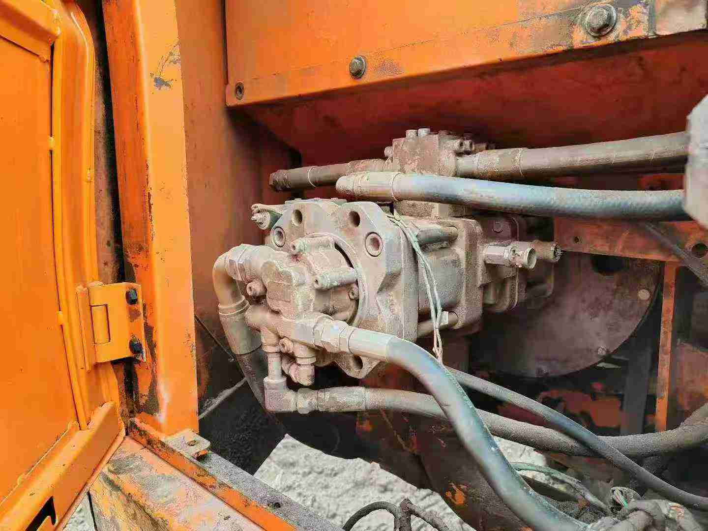 Used Doosan DX15 Excavator 2014 Model / 8