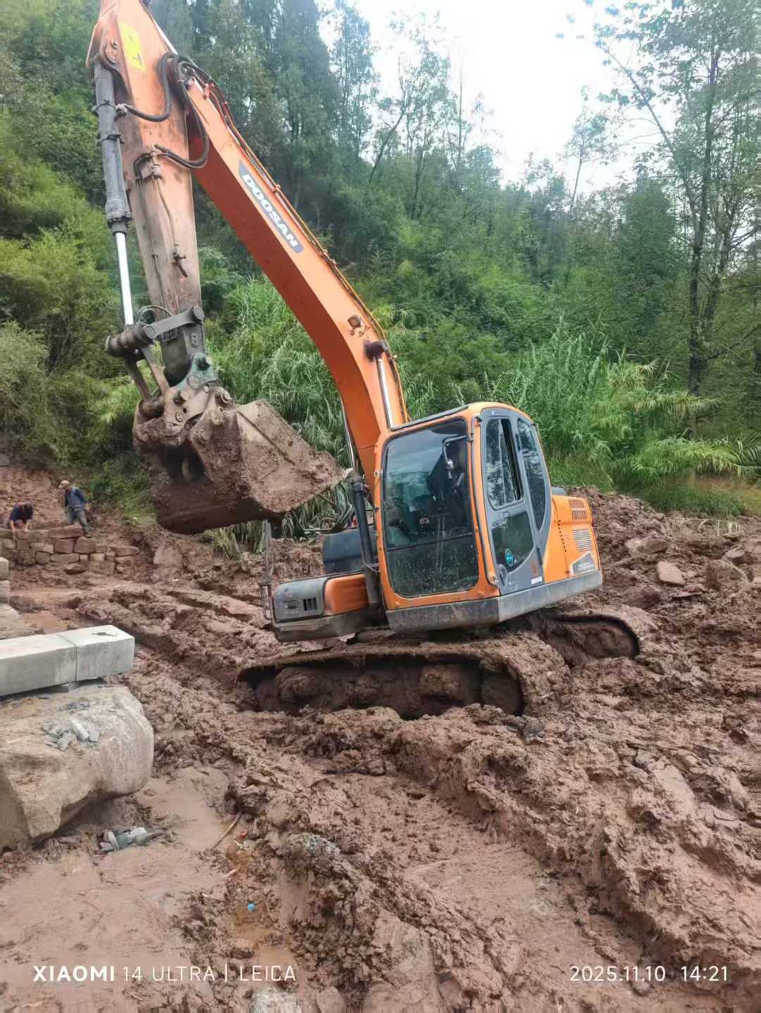 Used Doosan DH130LC-V Excavator 2020 Model / 2