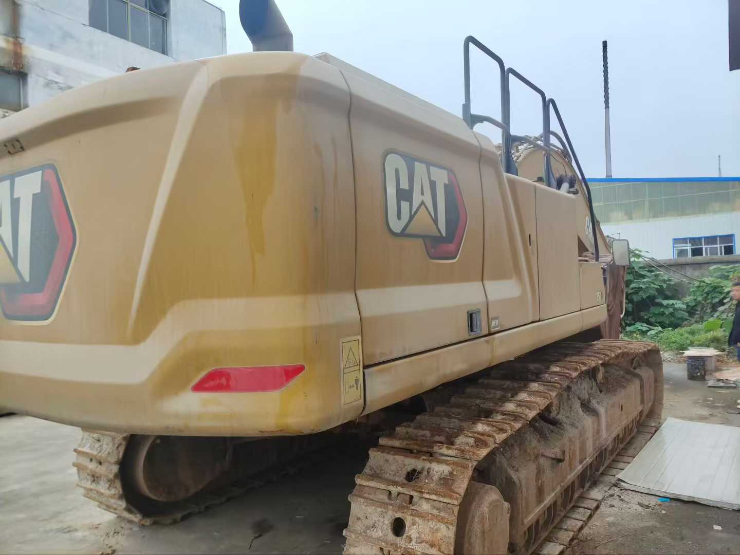 Used Caterpillar 350L Excavator 2023 Model / 3