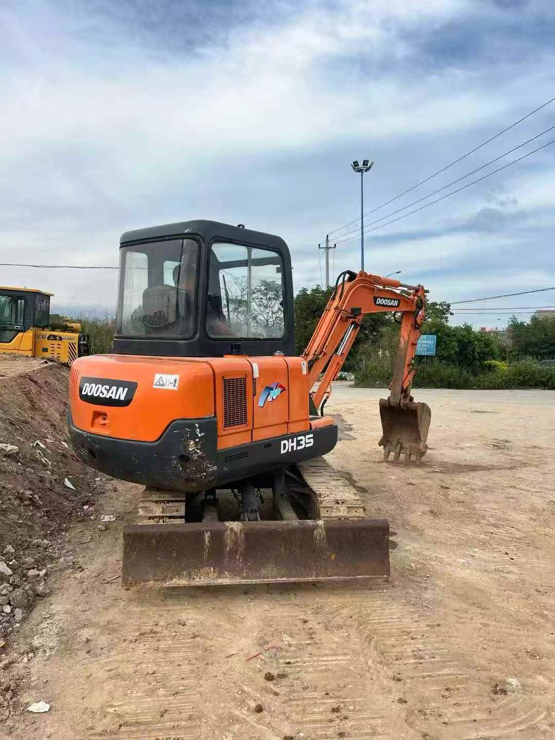 Used Doosan DH35 Excavator 2016 Model
