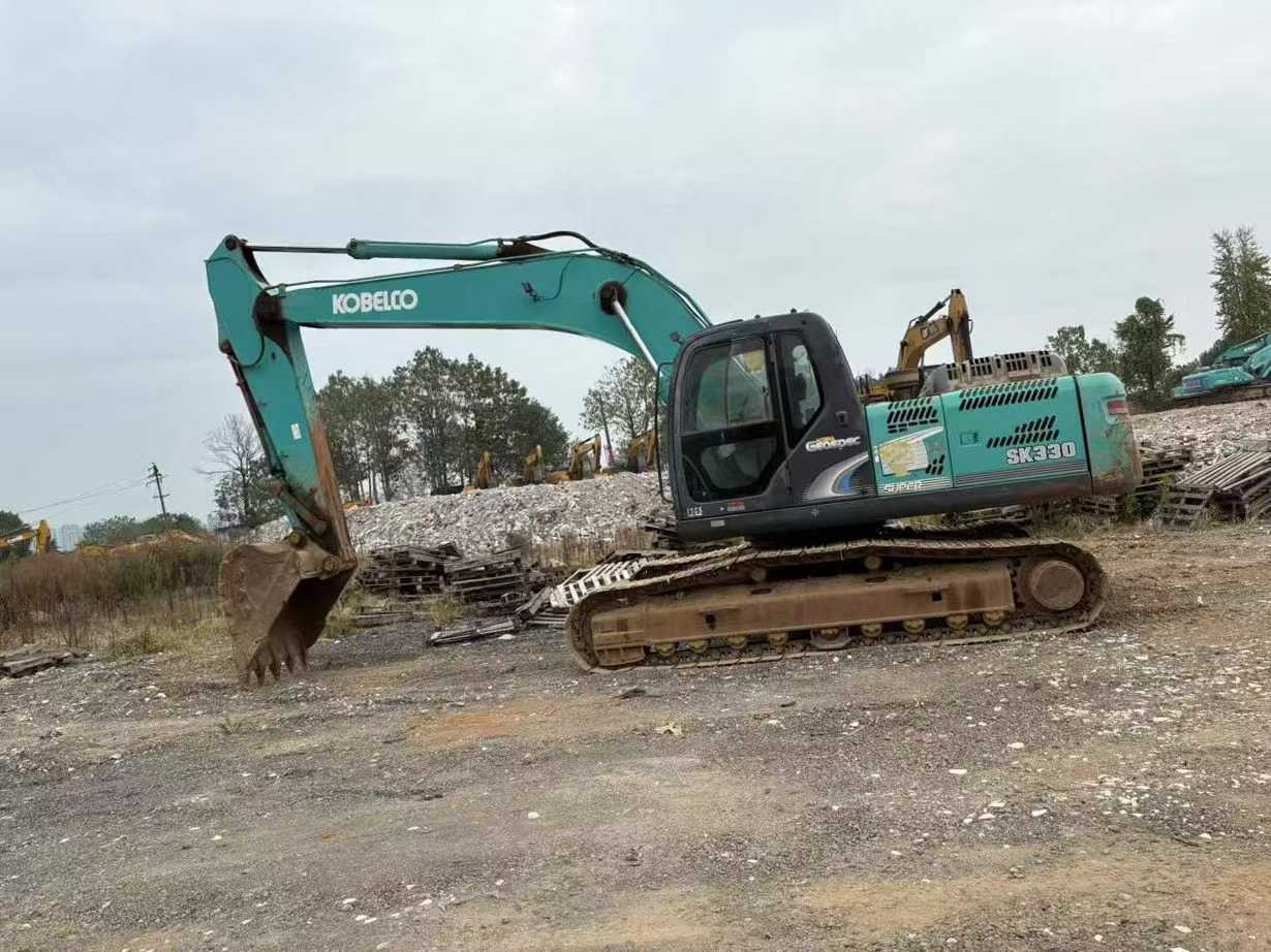 Used Kobelco SK60 Excavator 2011 Model / 3