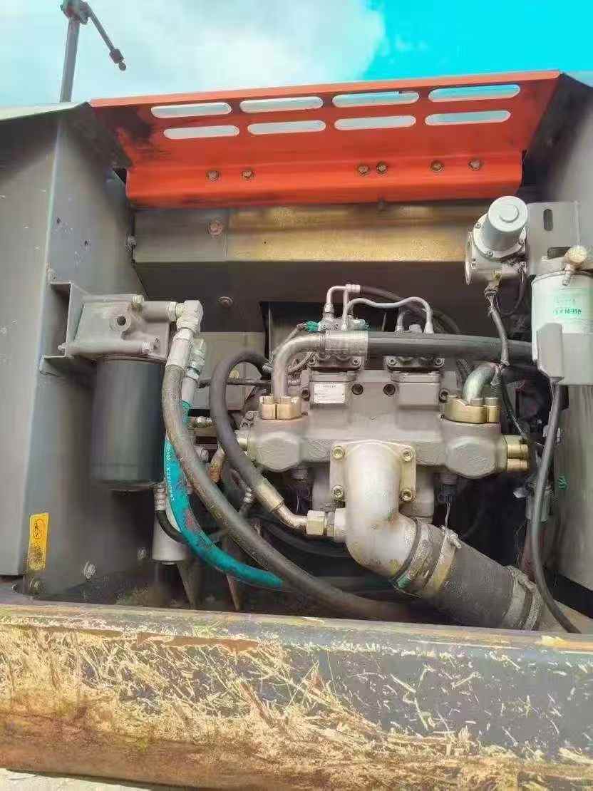 Used Hitachi ZW250 Excavator 2016 Model / 7