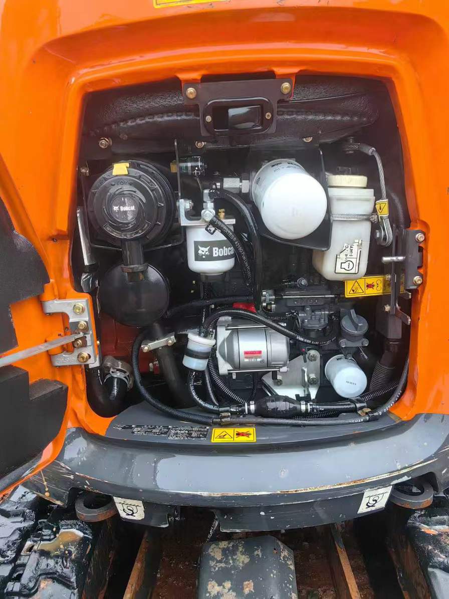 Used Doosan DX17z Excavator 2021 Model / 4