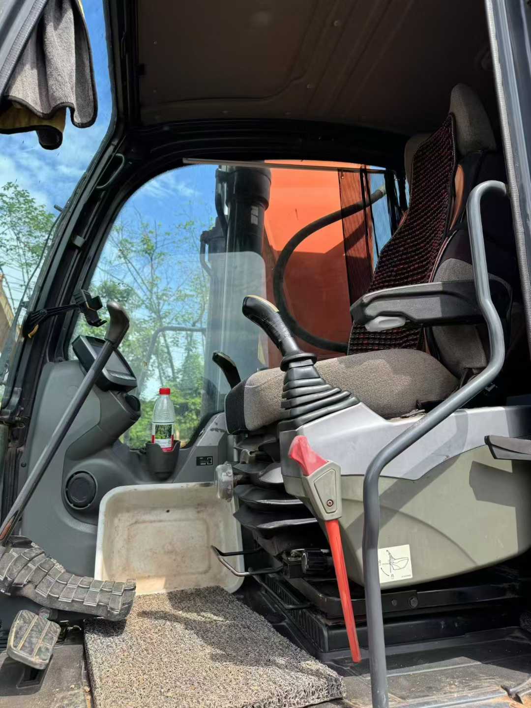 Used Doosan DH220 Excavator 2018 Model / 8