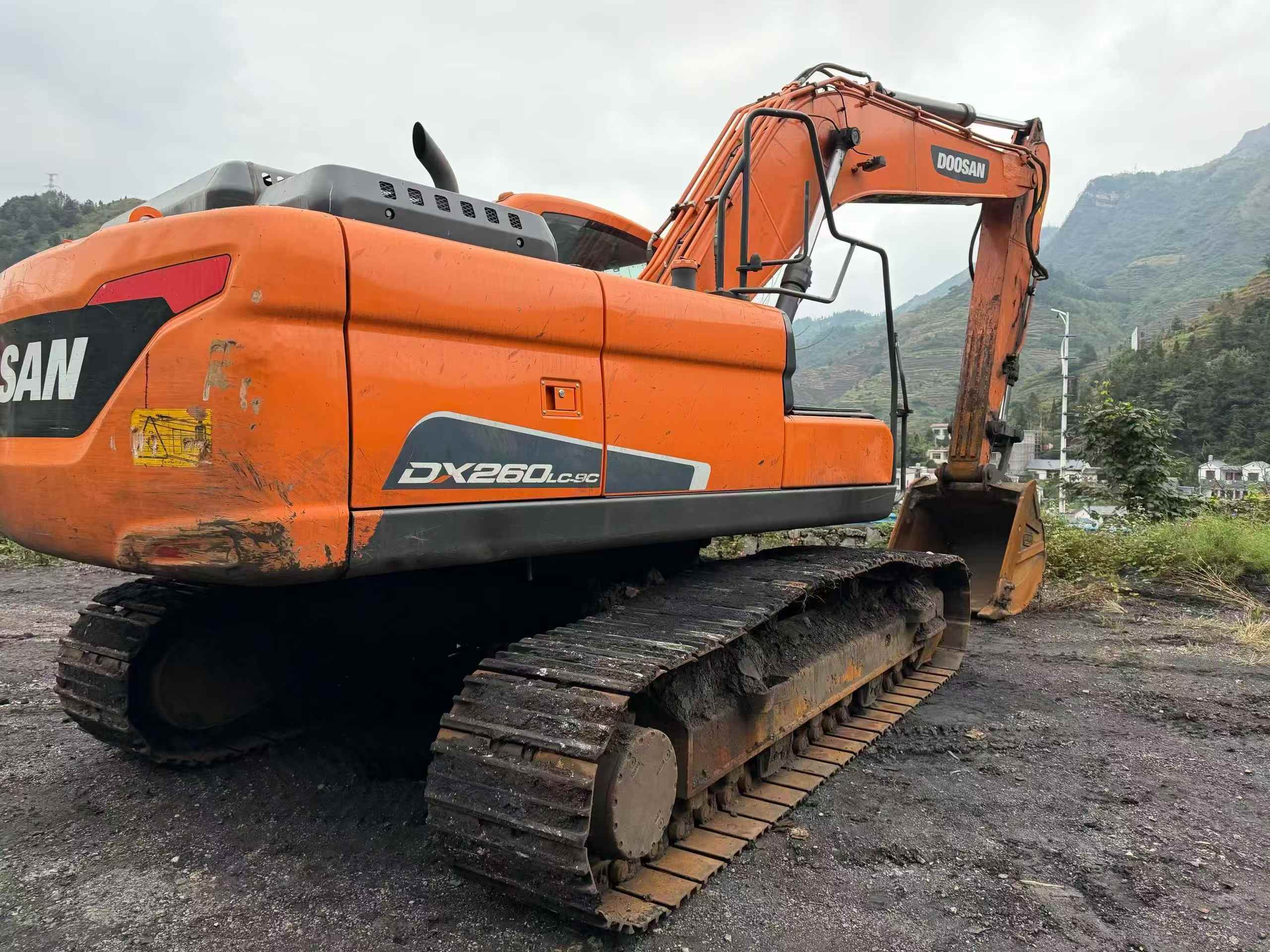Used Doosan S225 Excavator 2022 Model
