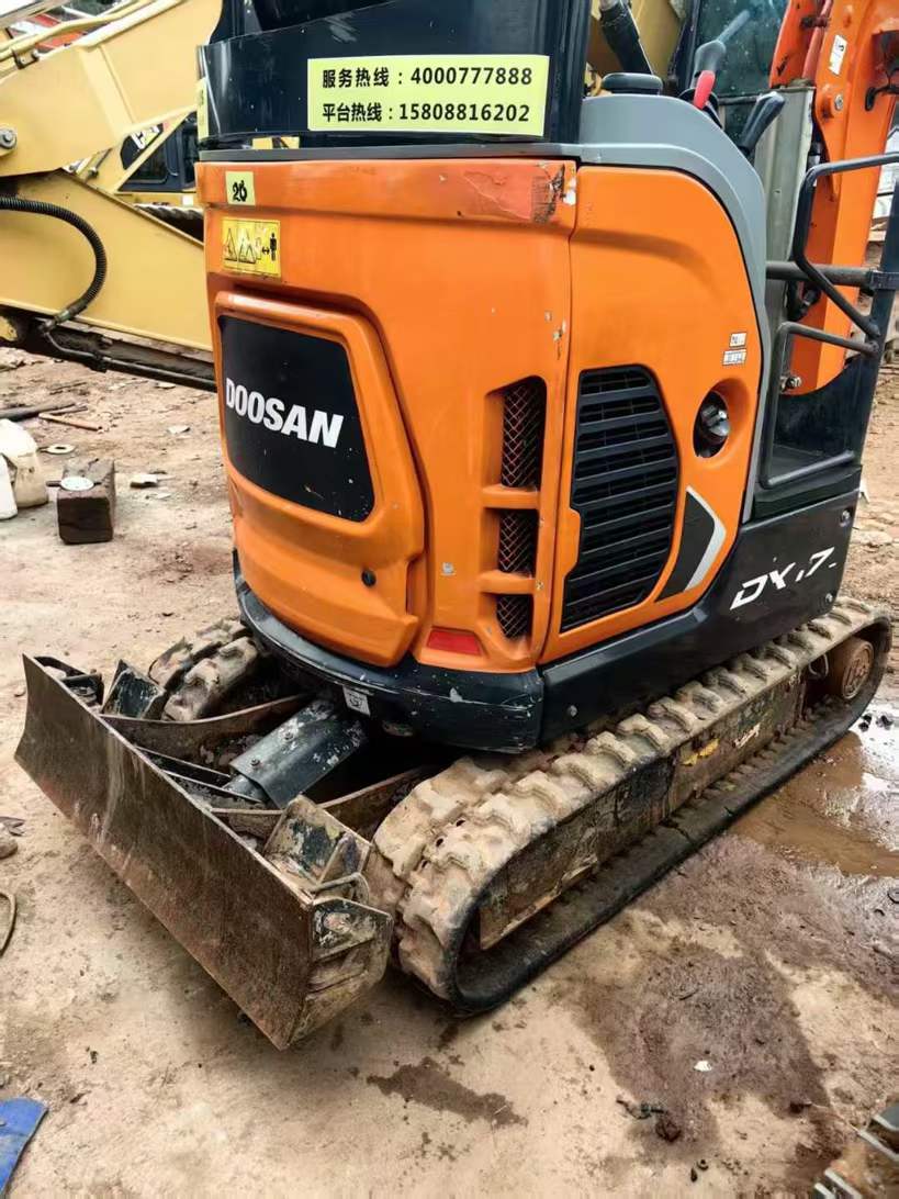 Used Doosan DX17z Excavator 2021 Model / 5