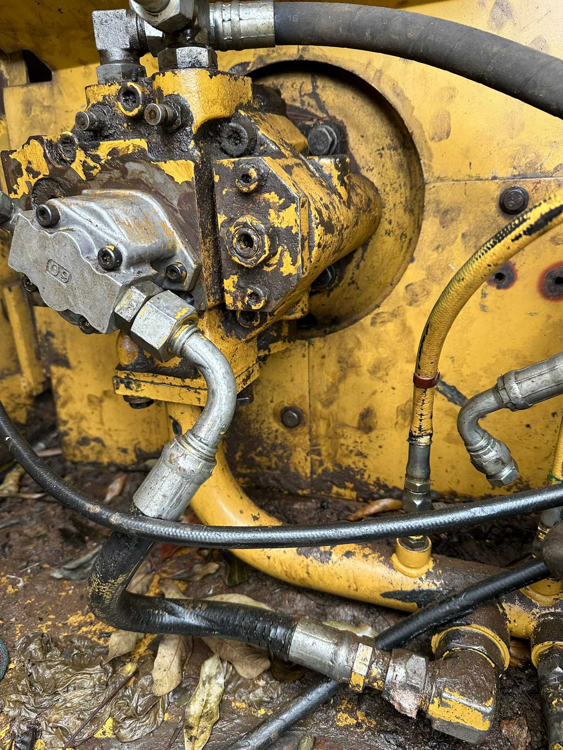 Used Caterpillar 307V2 Excavator 2016 Model / 6