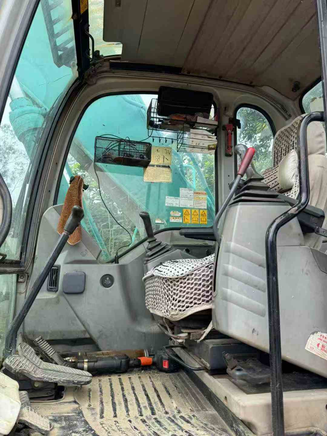 Used Kobelco SK200 Excavator 2016 Model / 7