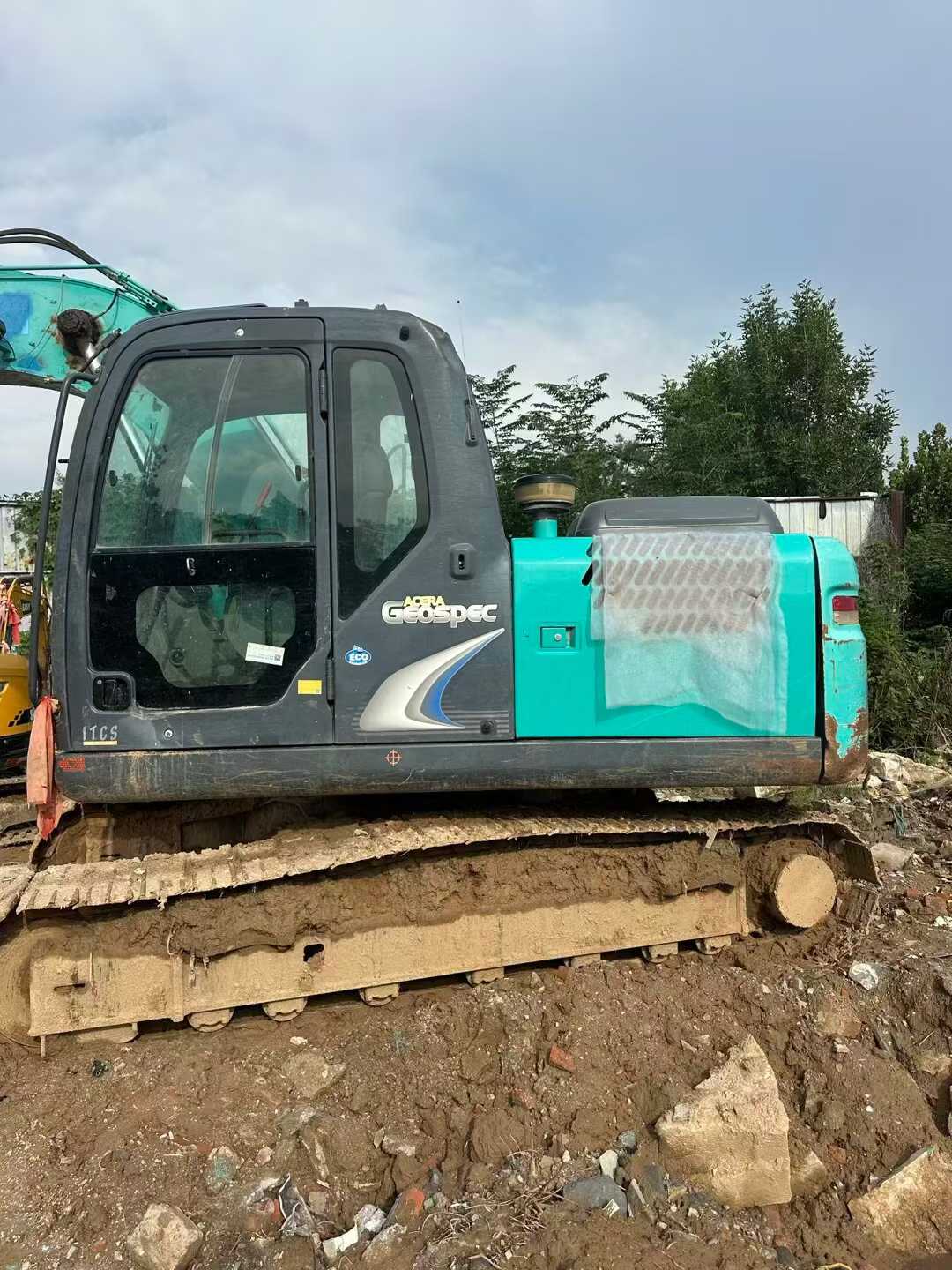 Used Kobelco SK140 Excavator 2018 Model / 3