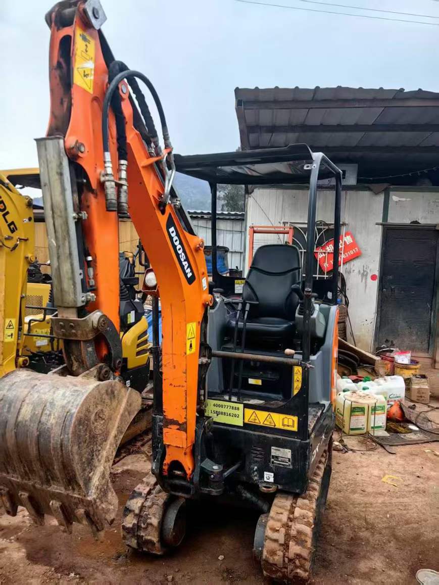 Used Doosan DX17z Excavator 2021 Model