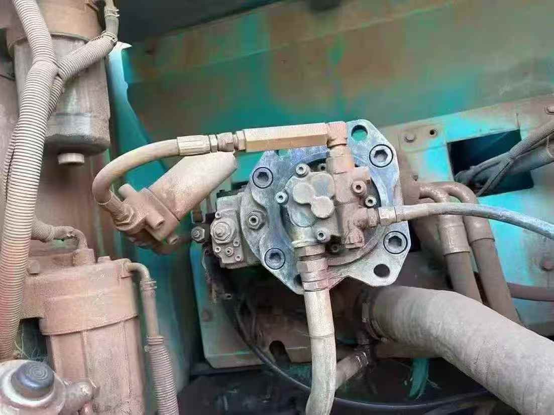 Used Kobelco SK60 Excavator 2012 Model / 4