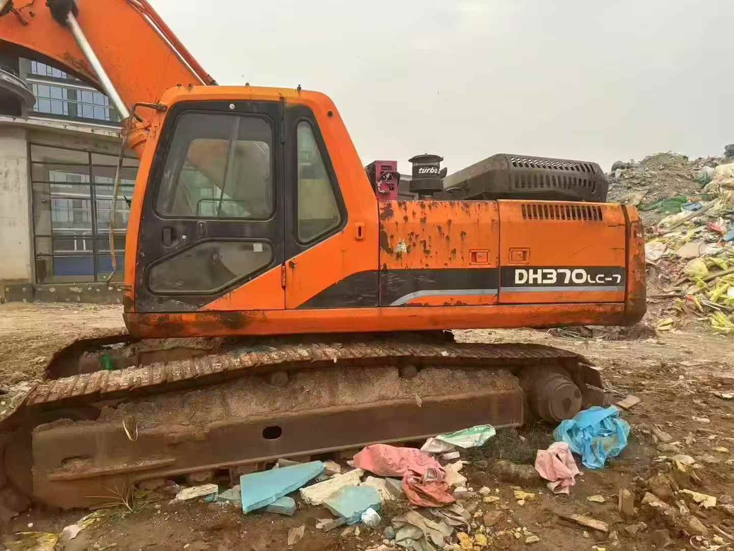 Used Doosan DL300 Excavator 2016 Model / 2