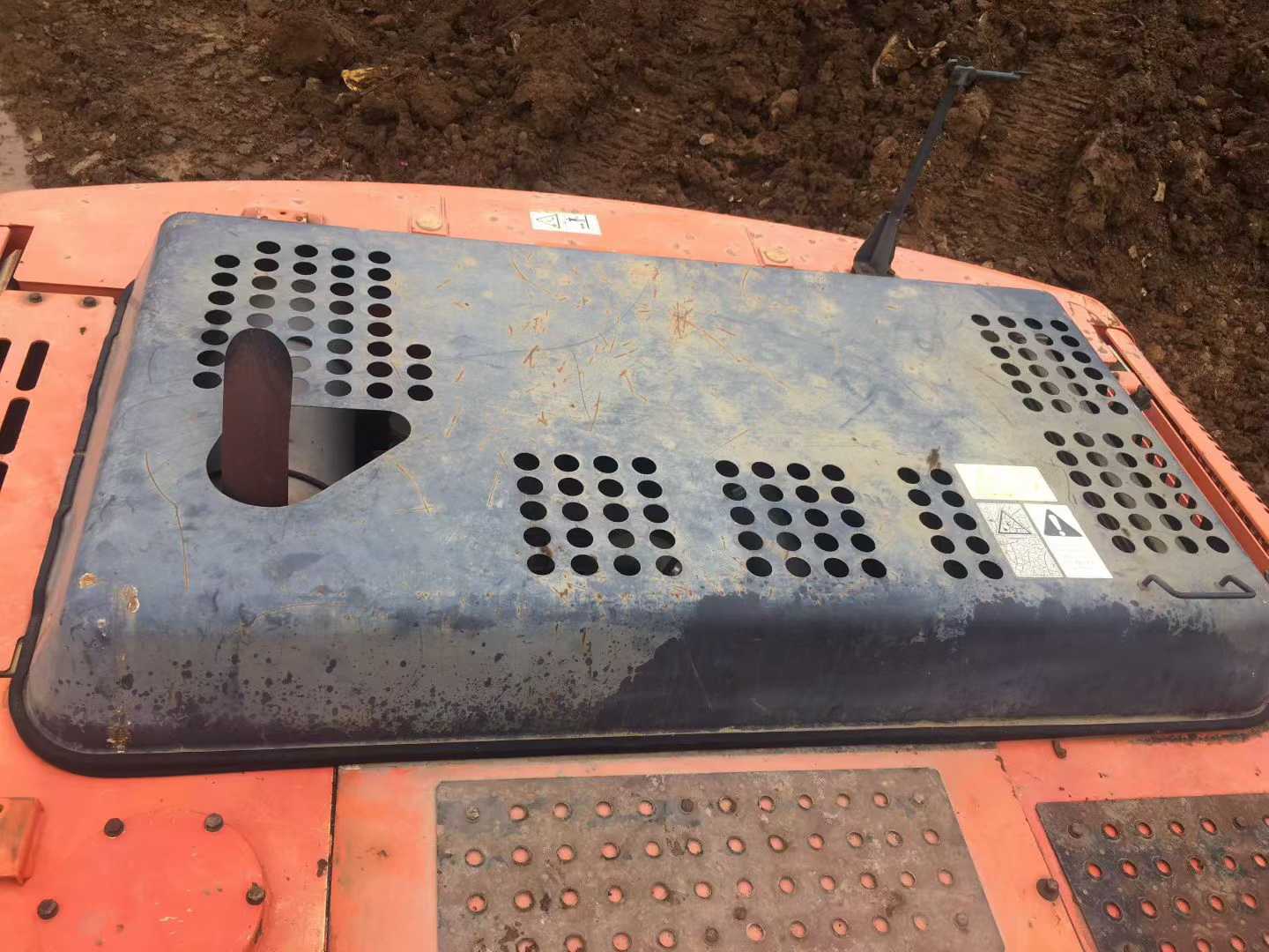 Used Hitachi ZX240-3 Excavator 2015 Model / 6