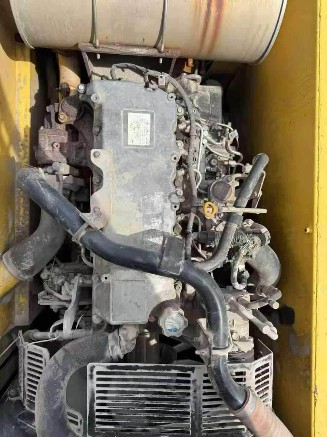 Used Kobelco SK200-8 Excavator 2012 Model / 4