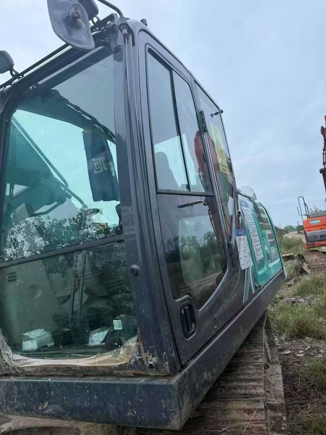 Used Kobelco SK200 Excavator 2023 Model / 5