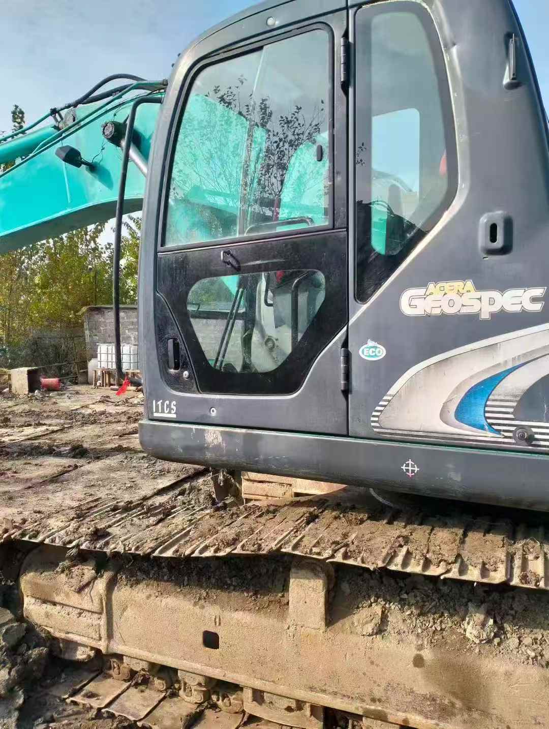 Used Kobelco SK210 Excavator 2010 Model / 2