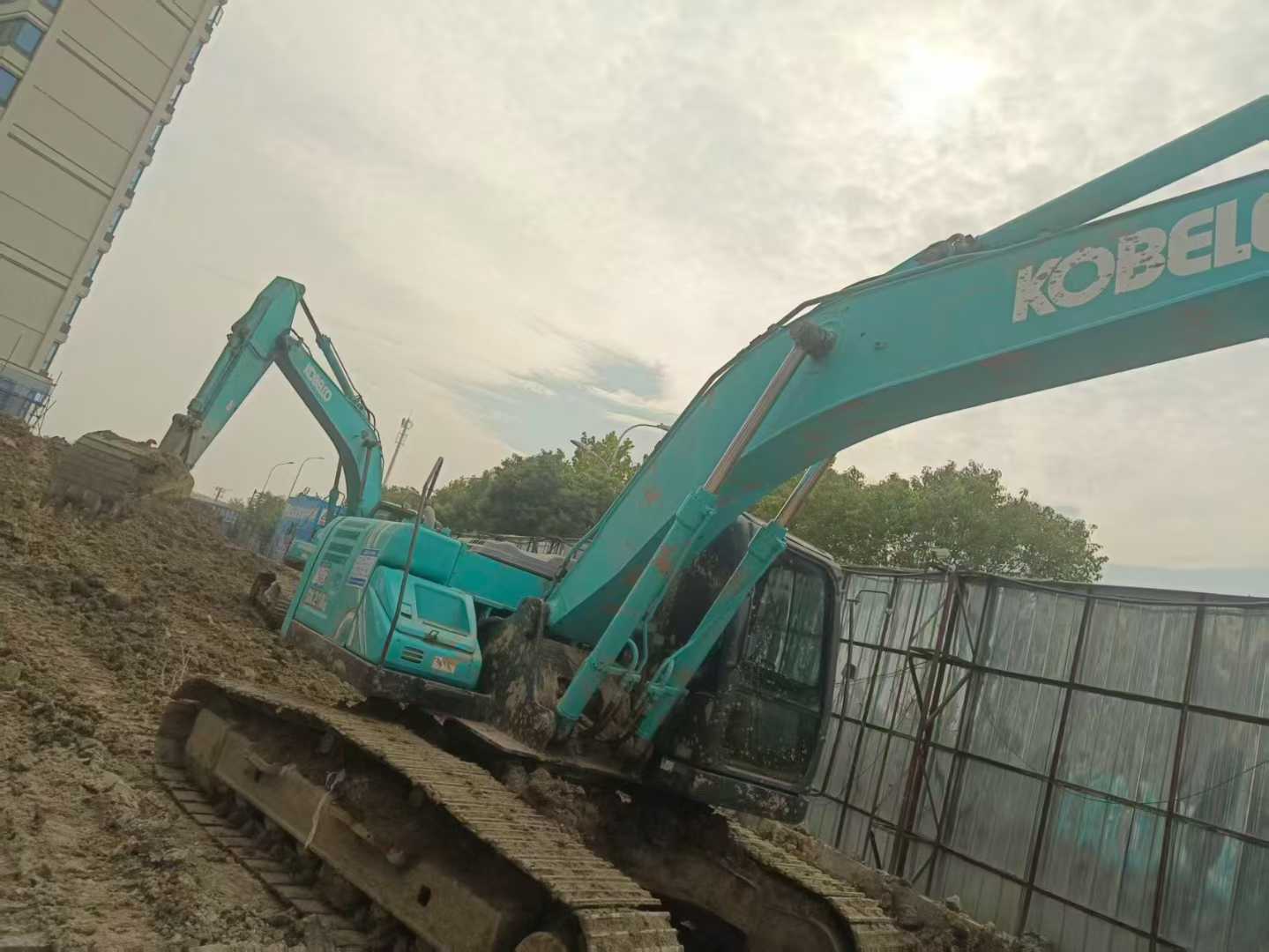 Used Kobelco SK210 Excavator 2018 Model / 6