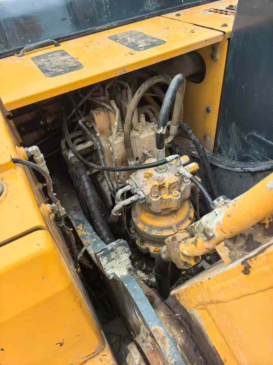 Used Hyundai R 60VS Excavator 2020 Model / 7