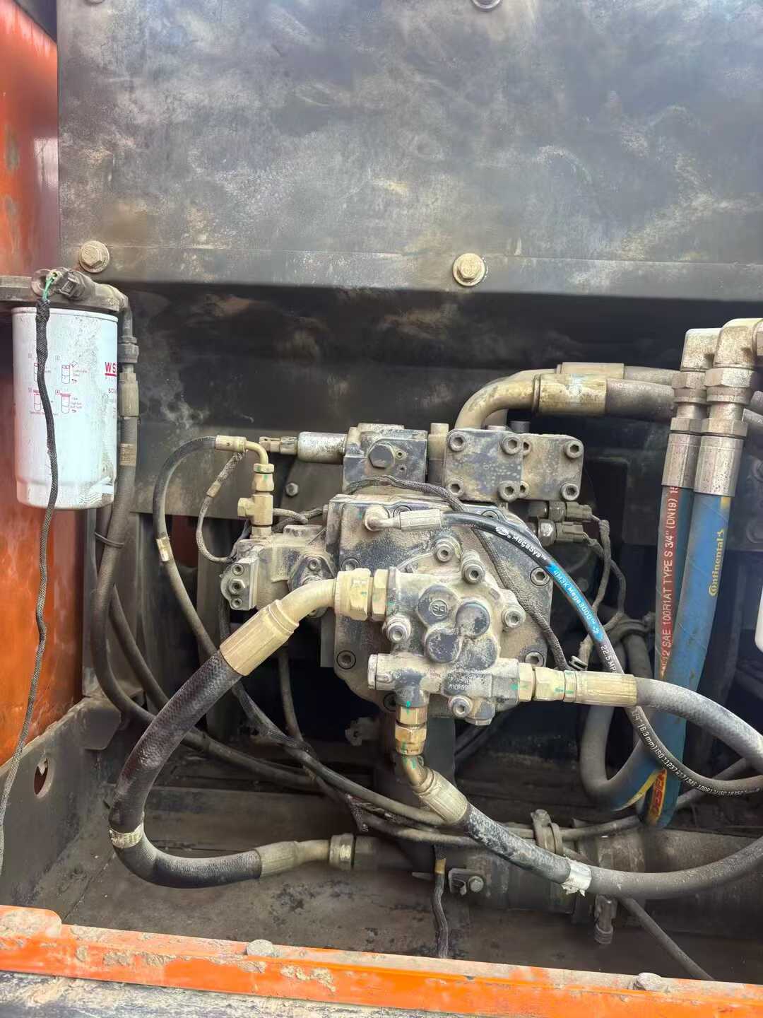 Used Doosan DH220 Excavator 2020 Model / 4