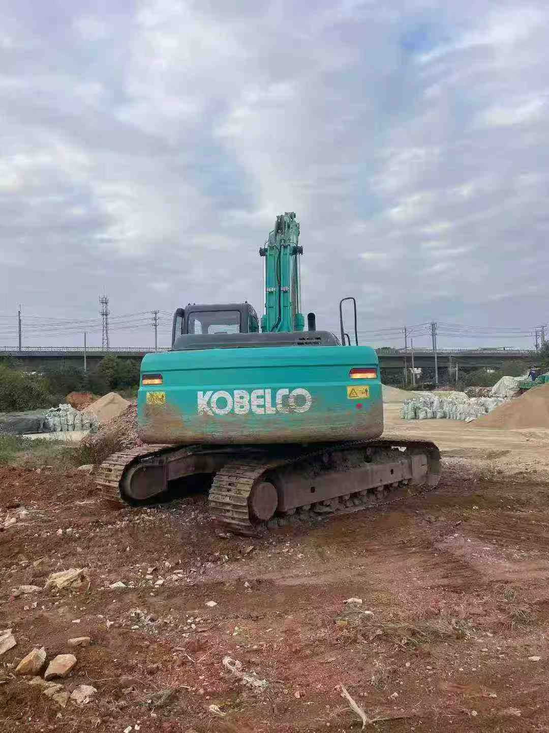Used Kobelco SK210 Excavator 2015 Model / 2