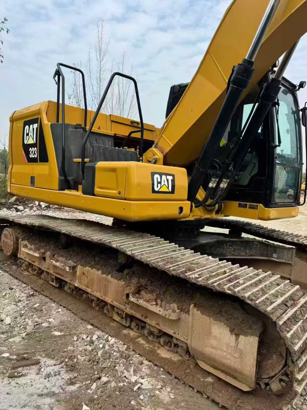 Used Caterpillar 323 Excavator 2019 Model