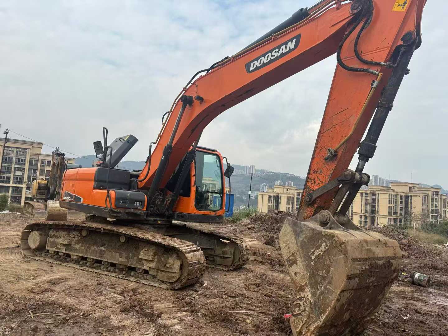 Used Doosan DH220 Excavator 2020 Model