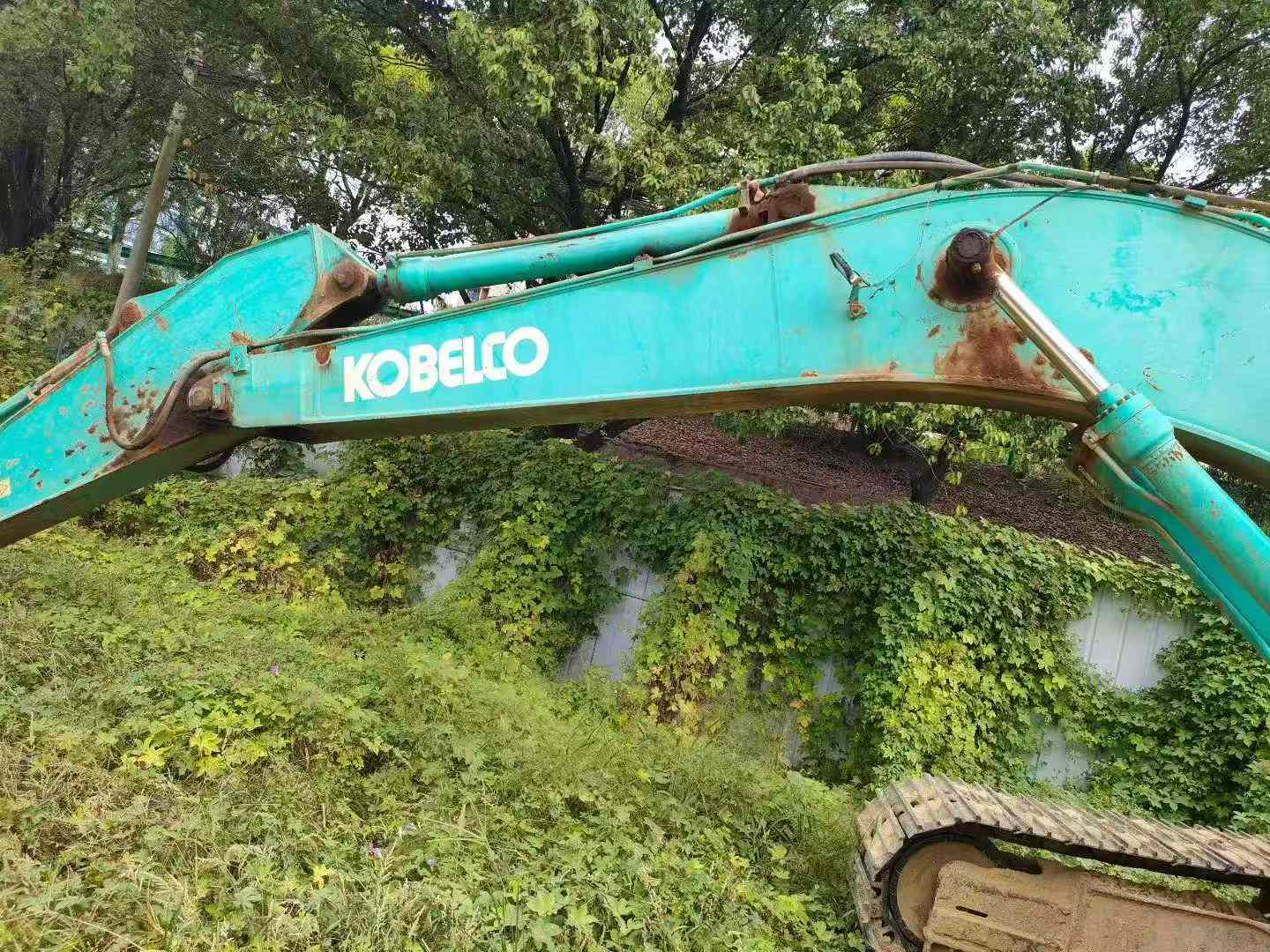 Used Kobelco SK210 Excavator 2011 Model / 4