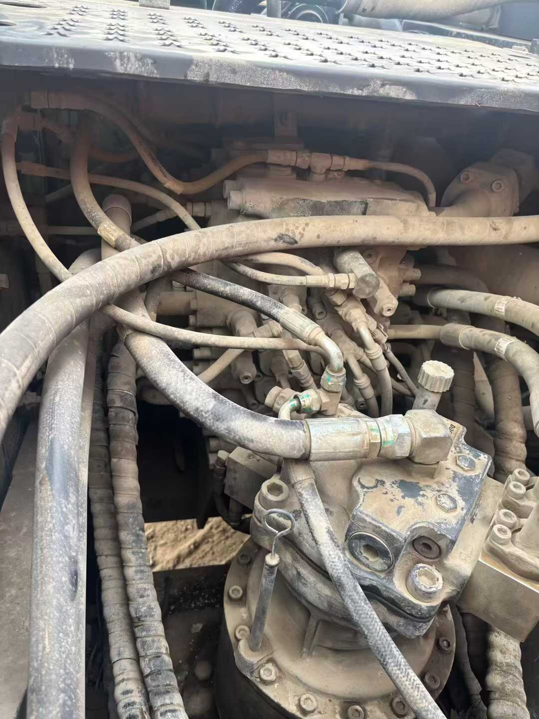 Used Doosan DH220 Excavator 2020 Model / 3