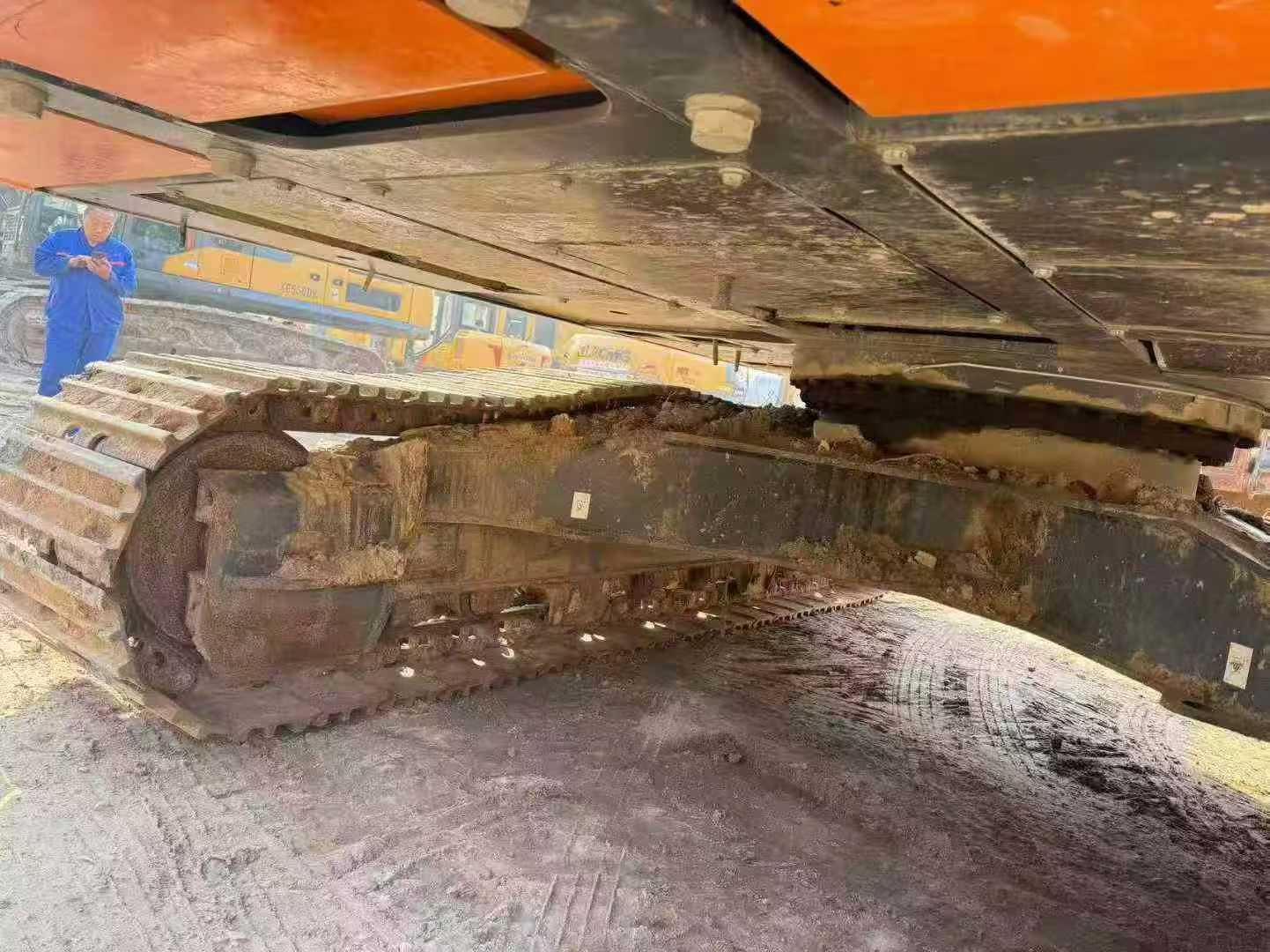 Used Doosan DH220 Excavator 2021 Model / 9