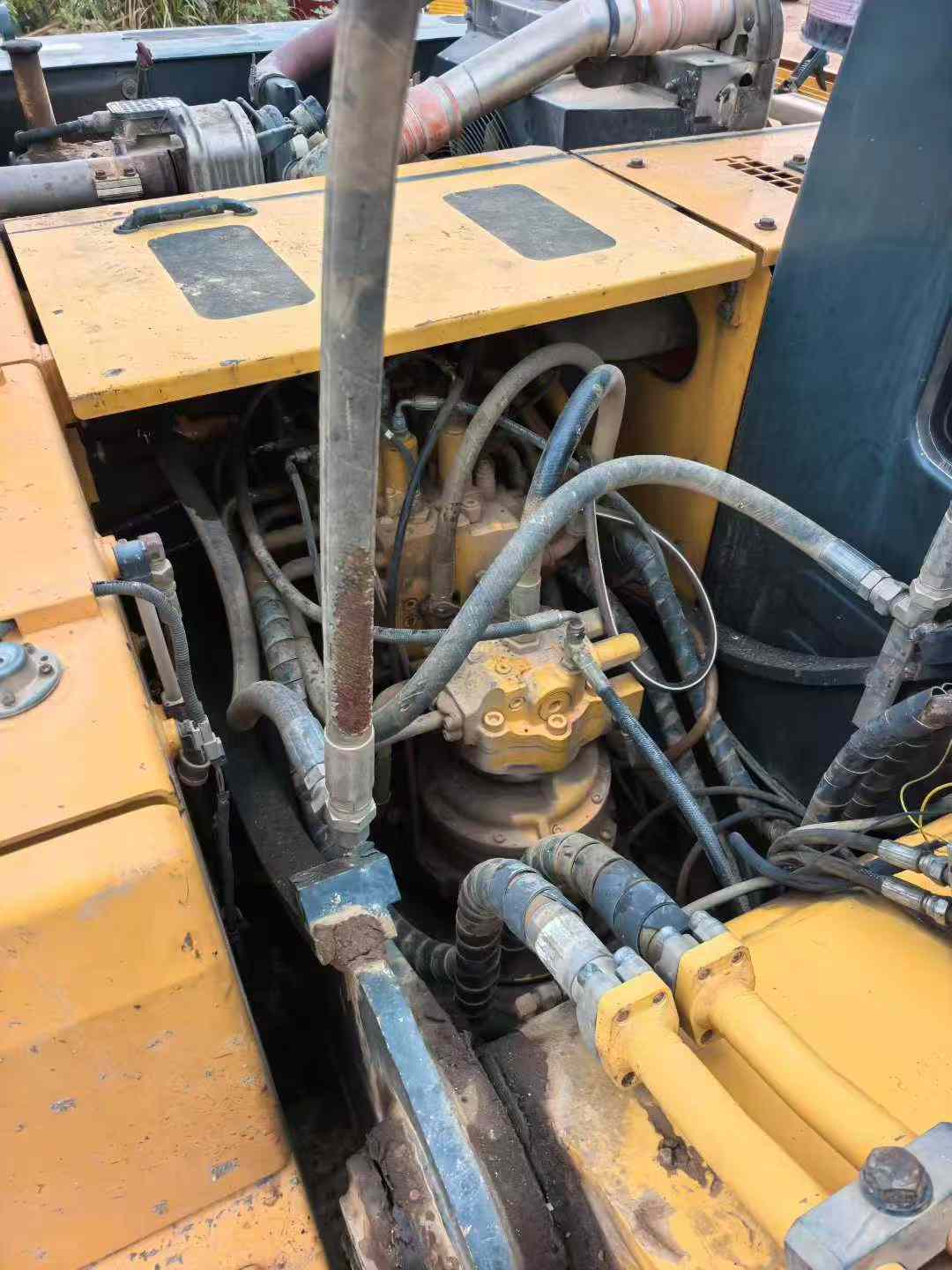 Used Hyundai R 60VS Excavator 2018 Model / 7